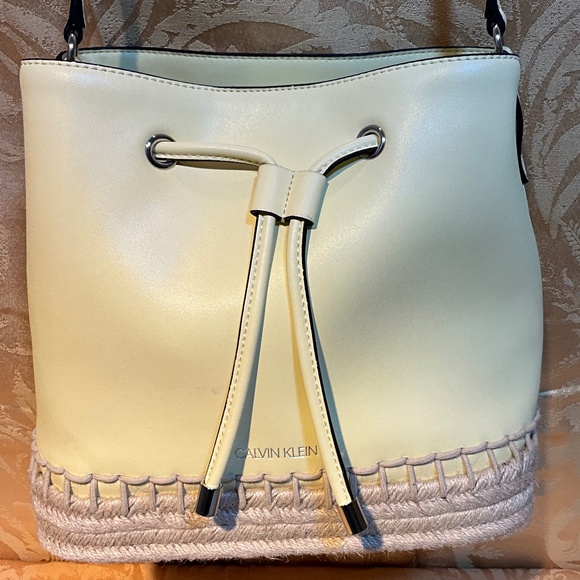 Calvin Klein - Yellow bucket bag with Bohemian detailing.   A1B - Picture 2 of 8